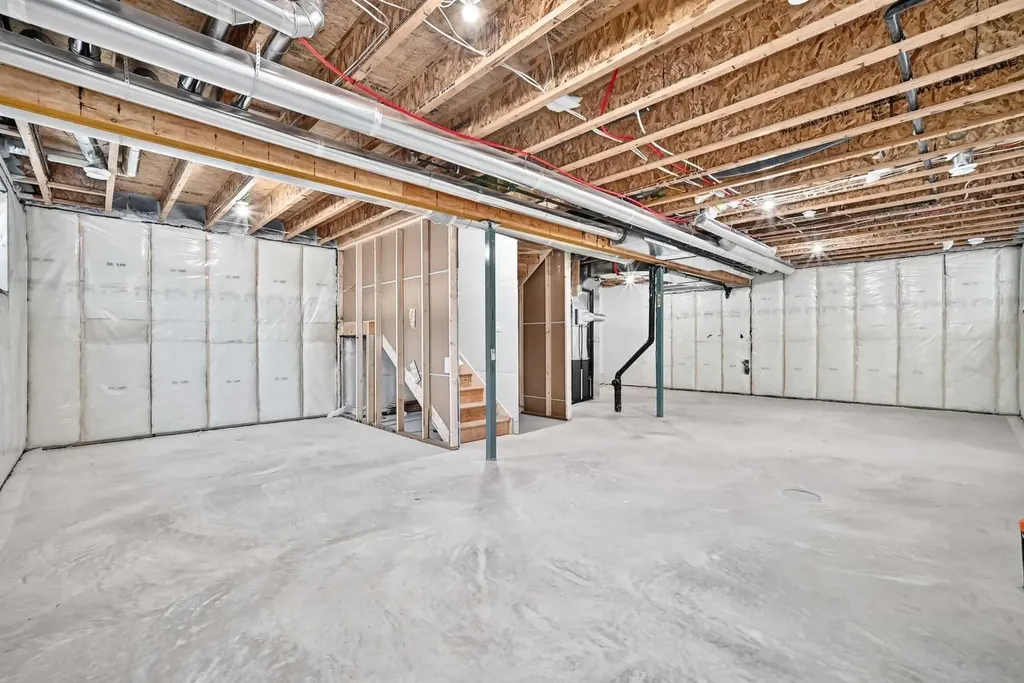 107 West Grove Gate SW Calgary AB T3H1Z4