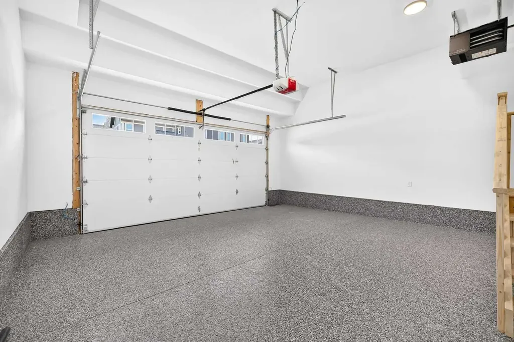 107 West Grove Gate SW Calgary AB T3H1Z4