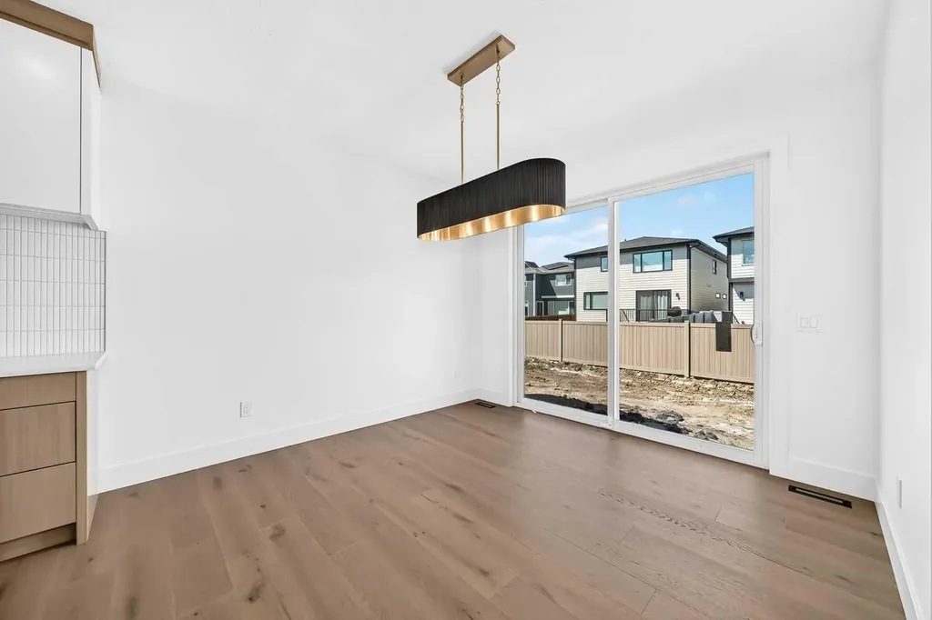 107 West Grove Gate SW Calgary AB T3H1Z4