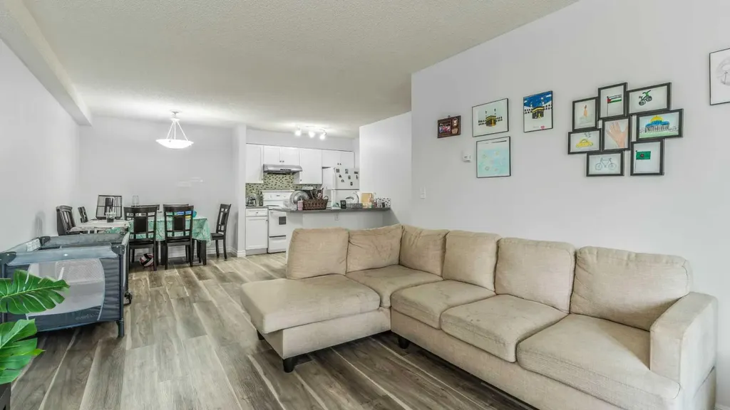 5555 Falsbridge Drive NE Calgary AB T3J3E8