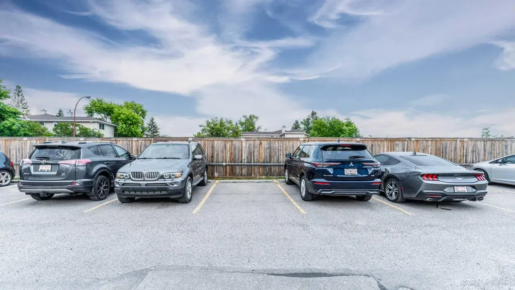5555 Falsbridge Drive NE Calgary AB T3J3E8