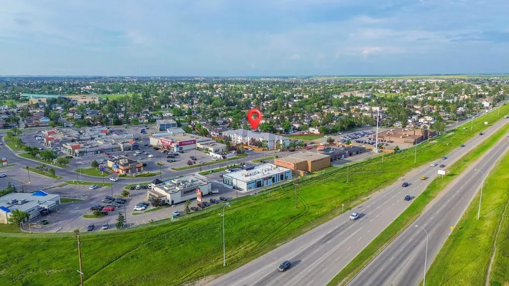 5555 Falsbridge Drive NE Calgary AB T3J3E8