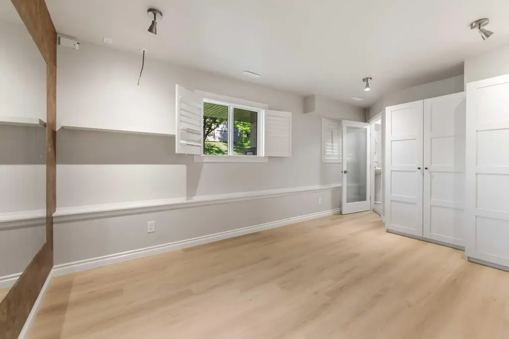 116 Country Hills Gardens NW Calgary AB T3K 5G2