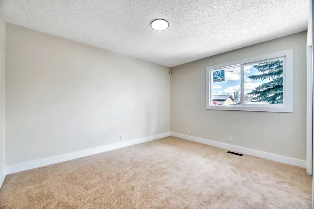 75 Templemont Way NE Calgary AB T1Y 5K8