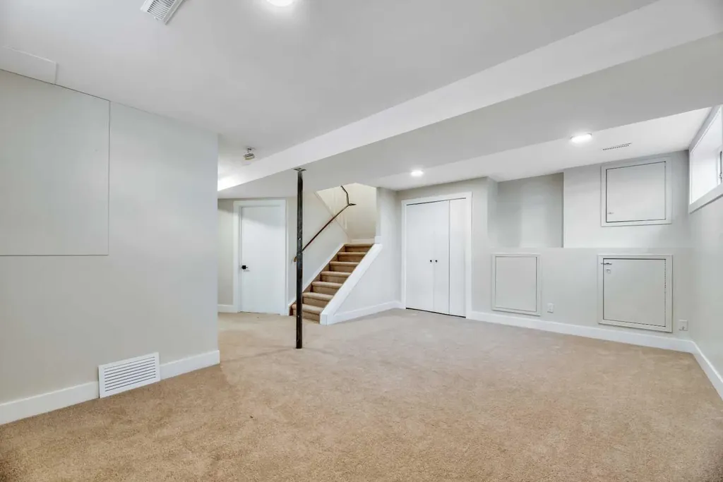 75 Templemont Way NE Calgary AB T1Y 5K8