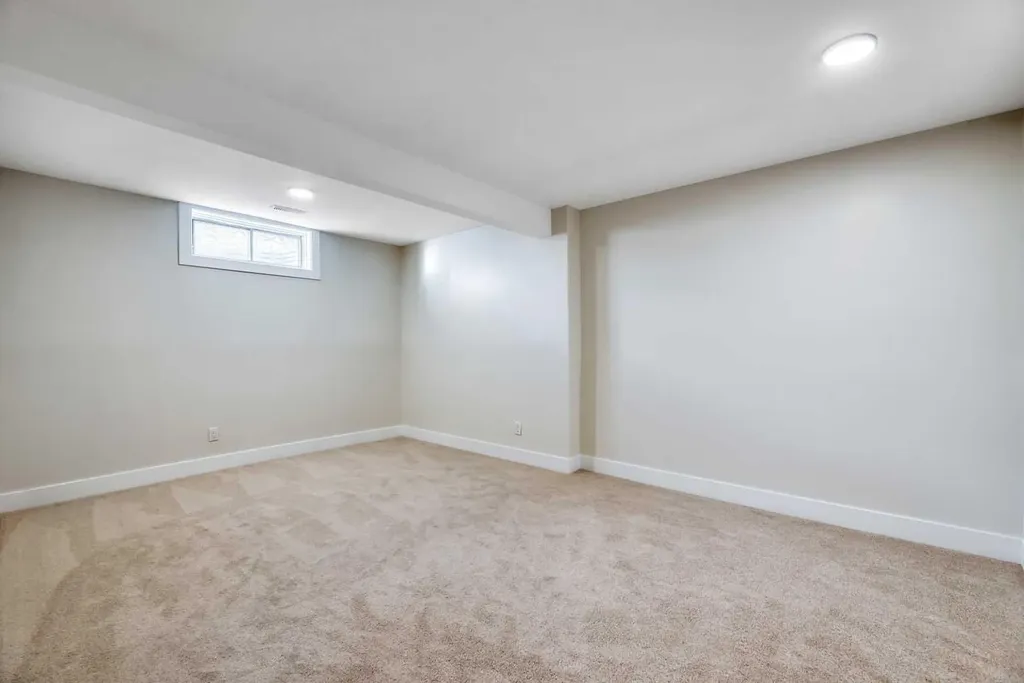 75 Templemont Way NE Calgary AB T1Y 5K8