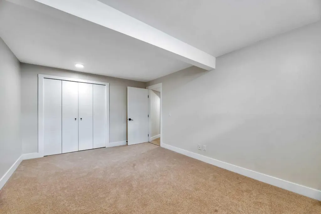 75 Templemont Way NE Calgary AB T1Y 5K8