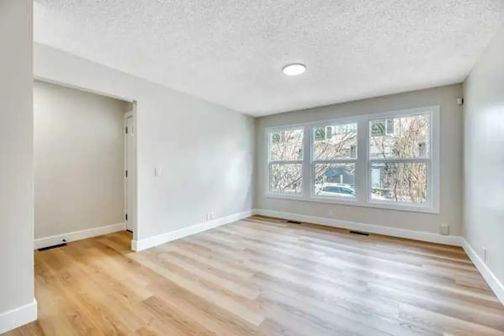 75 Templemont Way NE Calgary AB T1Y 5K8
