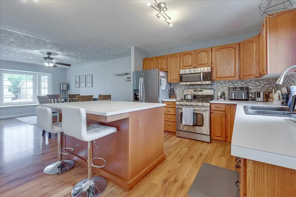 4709 55 Avenue N Rimbey AB T0C 2J0