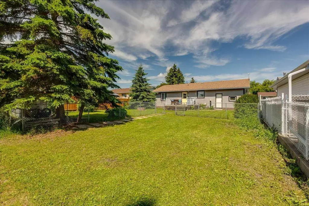 4709 55 Avenue Rimbey AB T0C 2J0