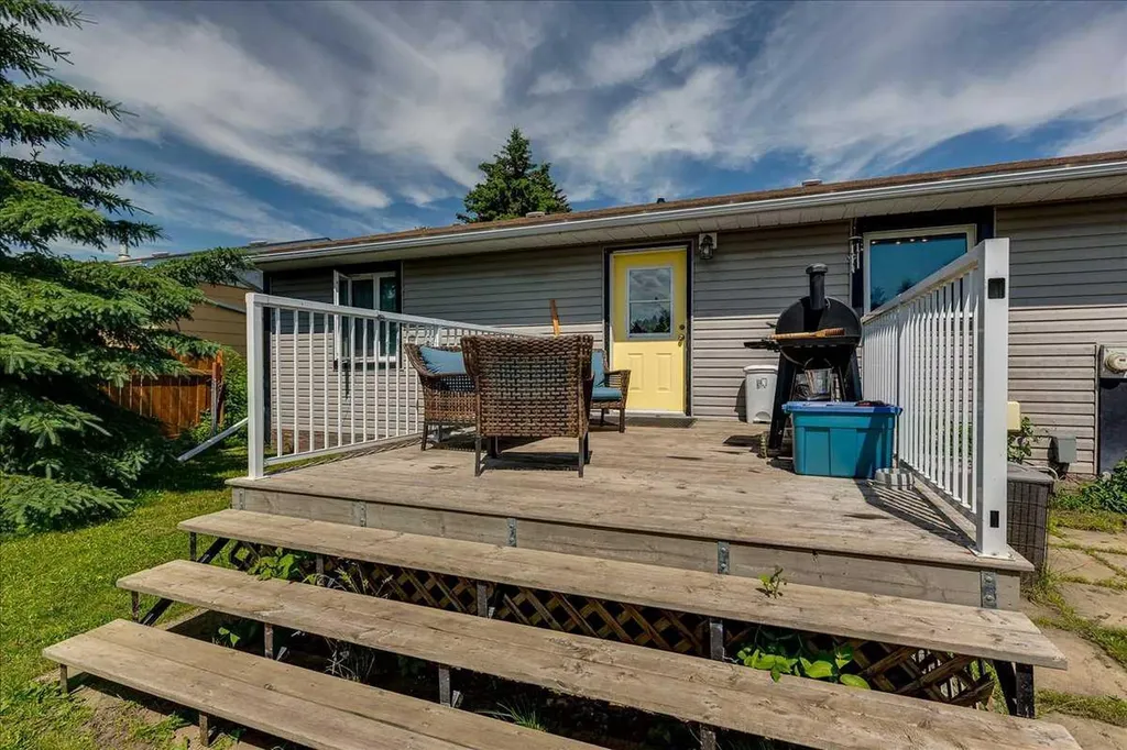 4709 55 Avenue Rimbey AB T0C 2J0