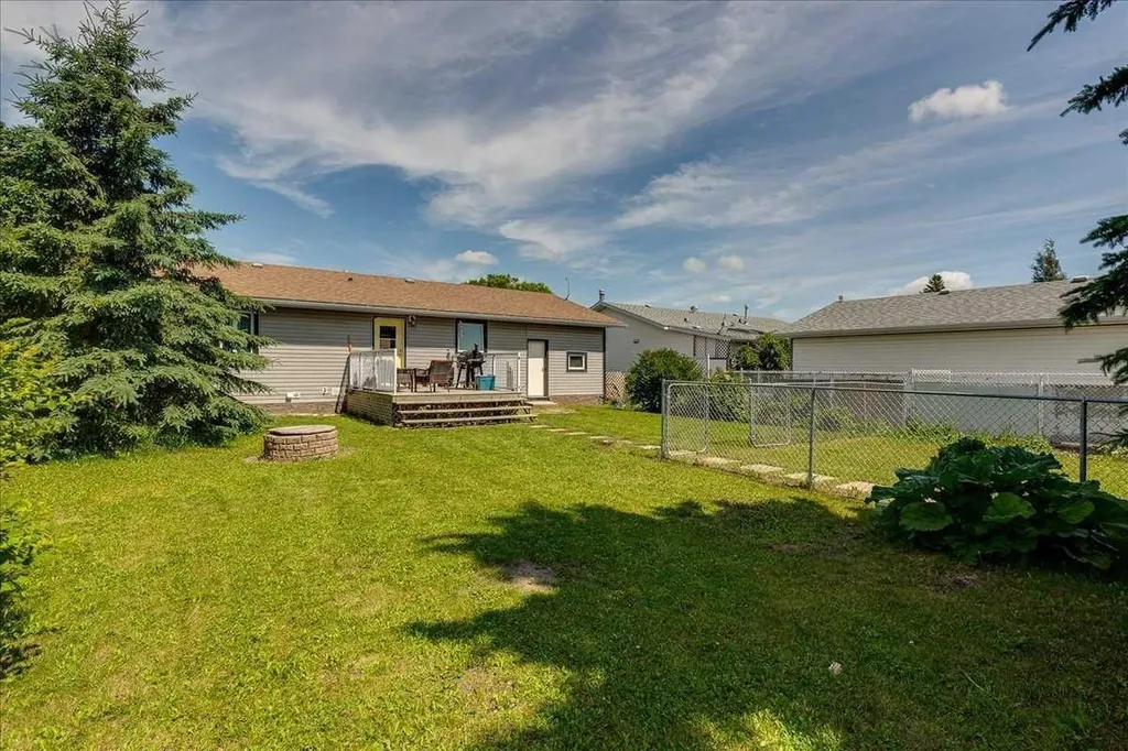 4709 55 Avenue Rimbey AB T0C 2J0