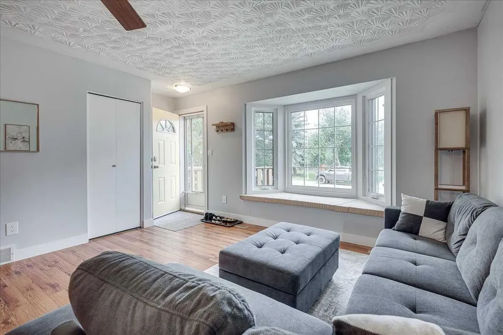 4709 55 Avenue Rimbey AB T0C 2J0