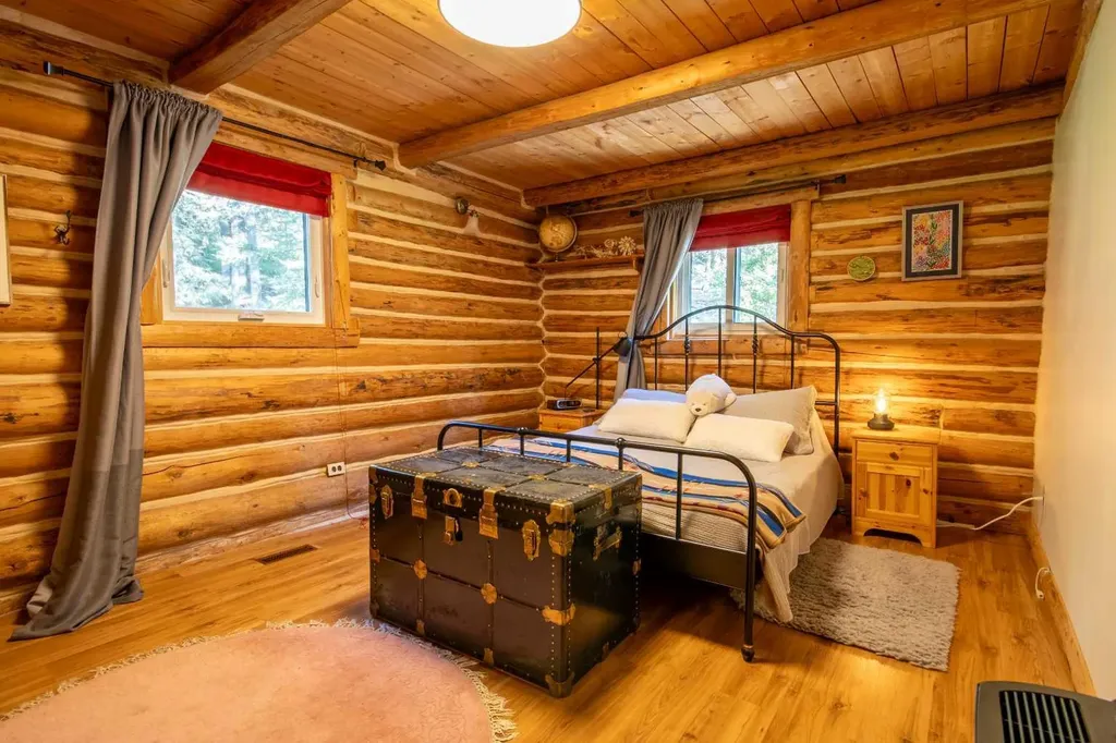 32479 Highway 760 E Rural Mountain View County AB T0M 1X0