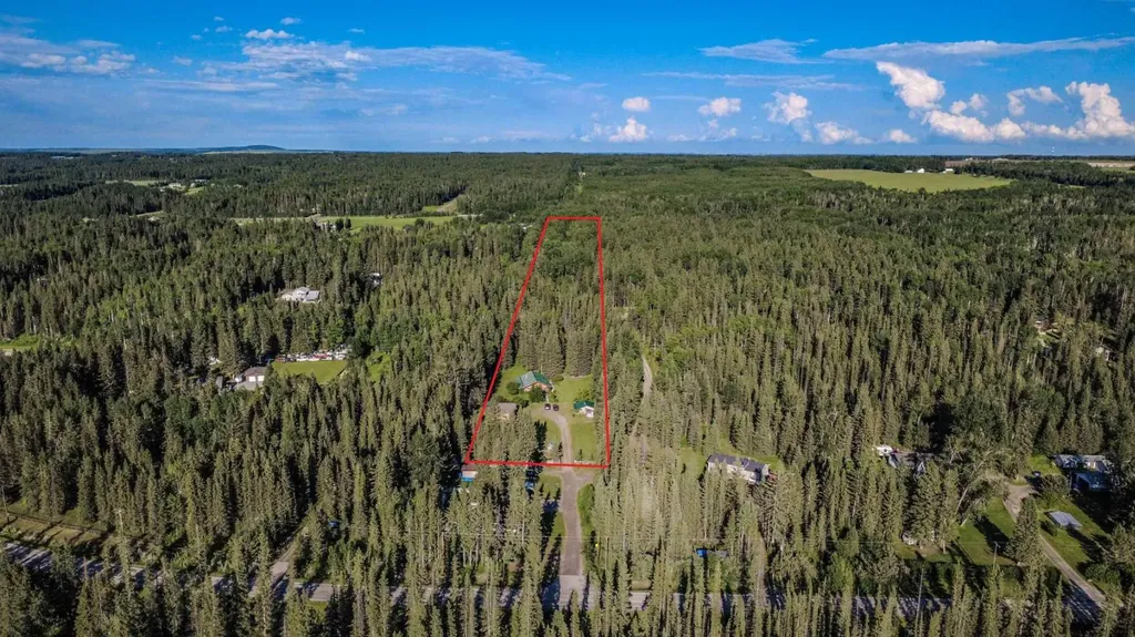 32479 Highway 760 E Rural Mountain View County AB T0M 1X0