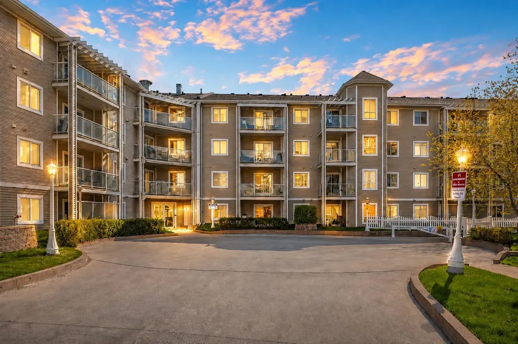 260 Shawville Way SE Calgary AB T2Y 3Z7