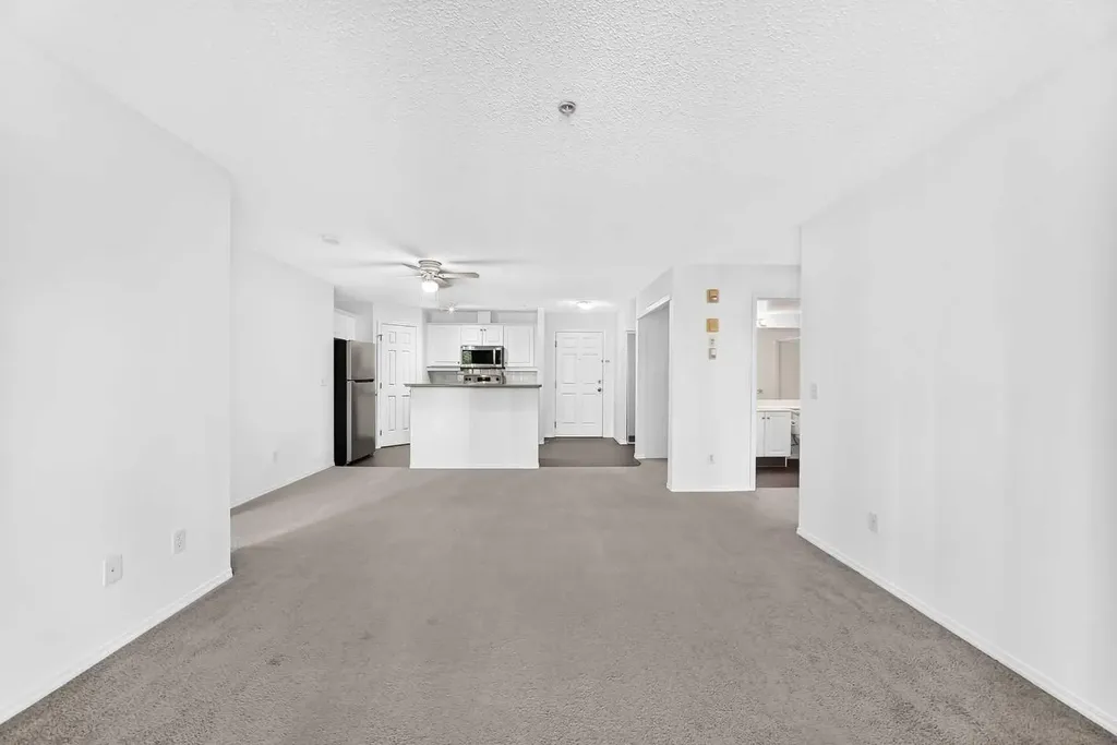 260 Shawville Way SE Calgary AB T2Y 3Z7