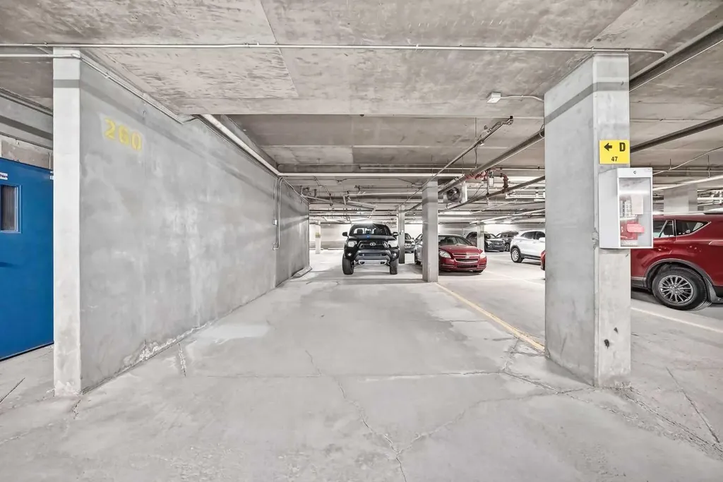 260 Shawville Way SE Calgary AB T2Y 3Z7