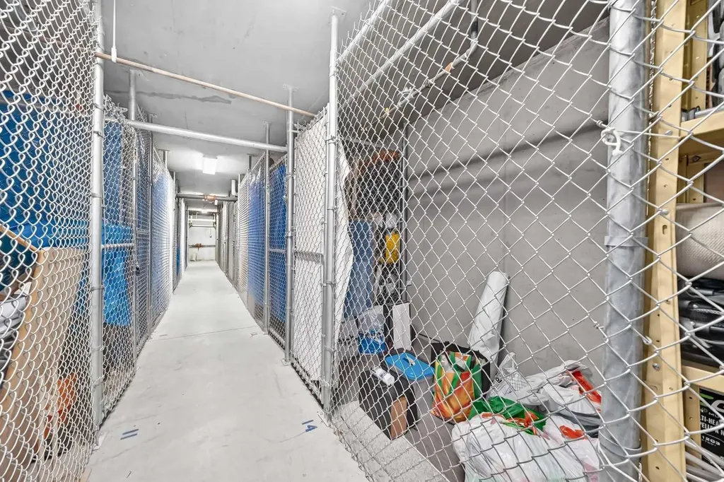 260 Shawville Way SE Calgary AB T2Y 3Z7