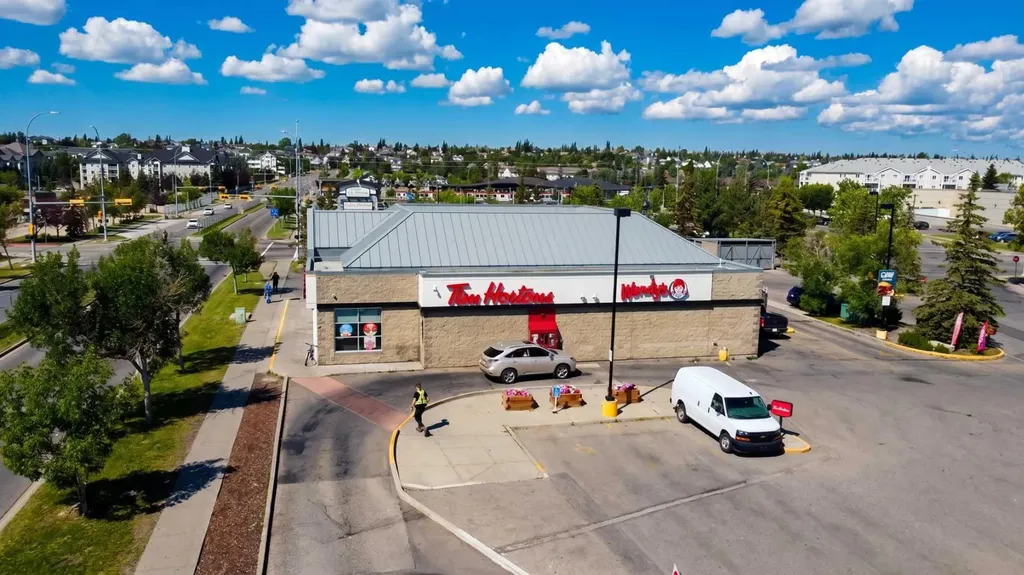 260 Shawville Way SE Calgary AB T2Y 3Z7