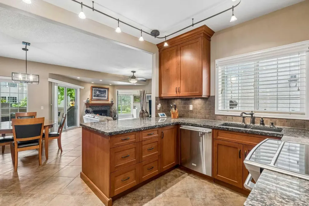 1997 Sirocco Drive SW Calgary AB T3H 3E6