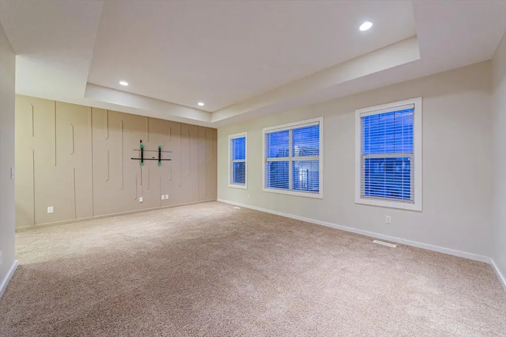 138 Copperpond Street SE Calgary AB T2Z 5B5