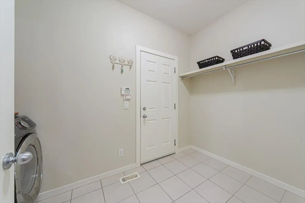 138 Copperpond Street SE Calgary AB T2Z 5B5