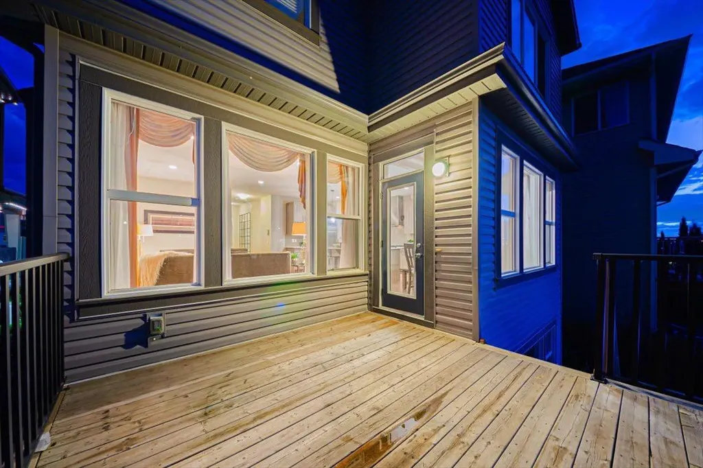 138 Copperpond Street SE Calgary AB T2Z 5B5