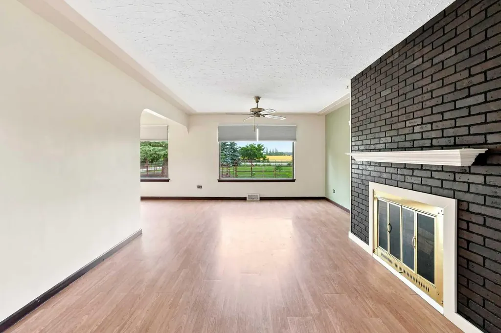 38546 Range Road 272 Red Deer AB T4P 0X6