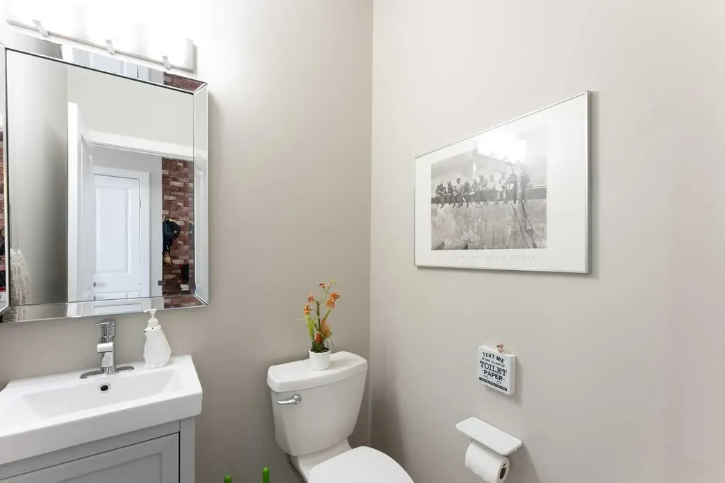 437 Devonia Way W Lethbridge AB T1J 5J7