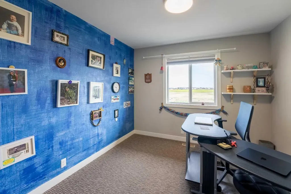 437 Devonia Way W Lethbridge AB T1J 5J7