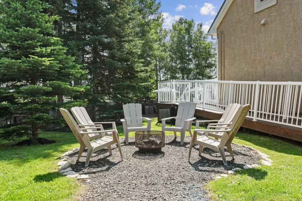 29404 Range Road 52 Rural Mountain View County AB T0M2E0