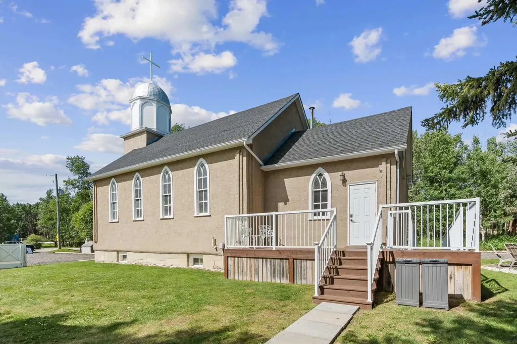 29404 Range Road 52 Rural Mountain View County AB T0M2E0