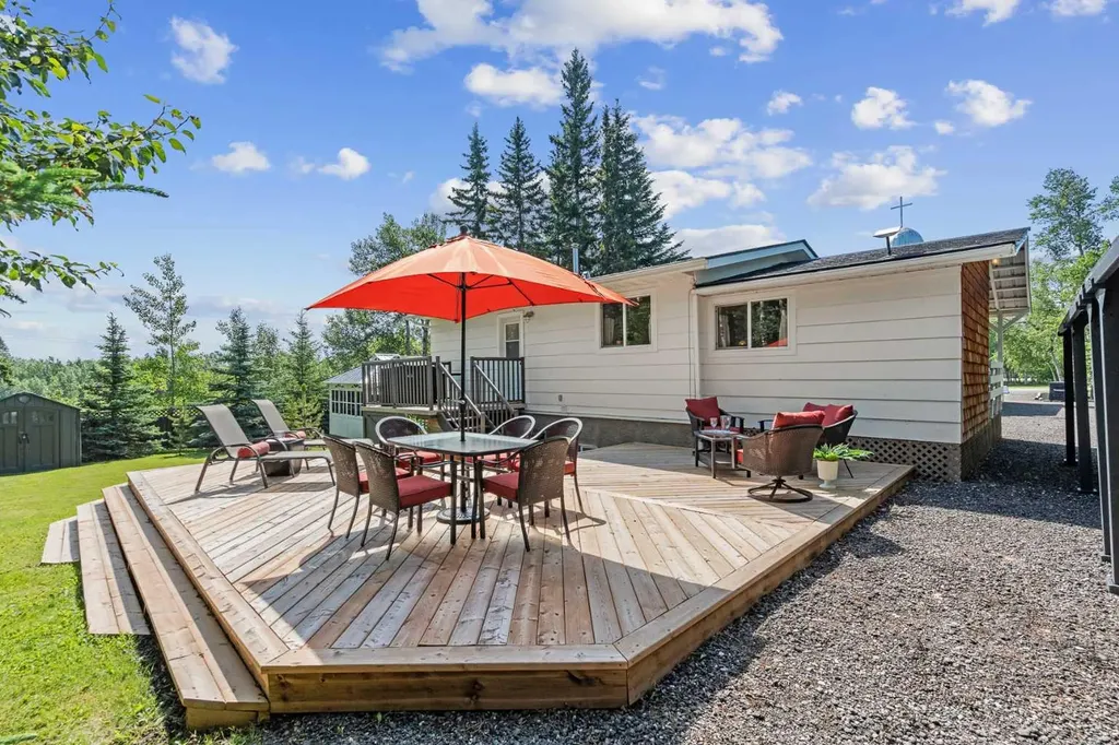 29404 Range Road 52 Rural Mountain View County AB T0M2E0