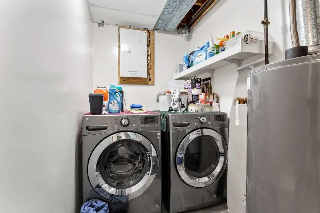 105 Broadway Avenue E Redcliff AB T0J2P0