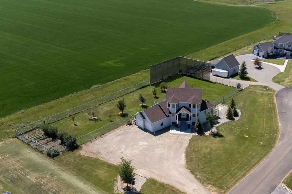 406 Meadow Lark Drive Rural Lethbridge County AB T1J 4R9
