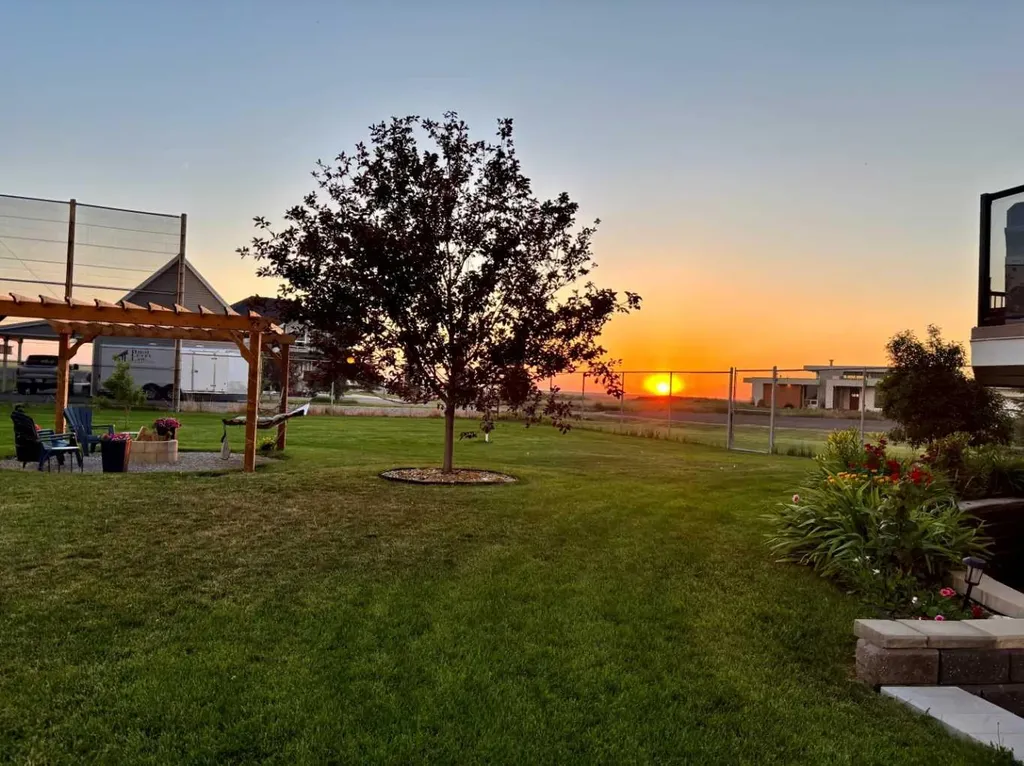 406 Meadow Lark Drive Rural Lethbridge County AB T1J 4R9