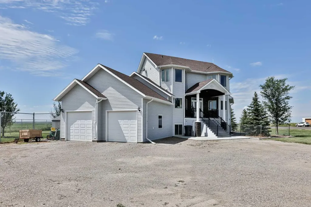 406 Meadow Lark Drive Rural Lethbridge County AB T1J 4R9