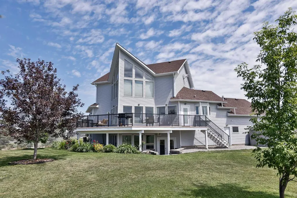 406 Meadow Lark Drive Rural Lethbridge County AB T1J 4R9