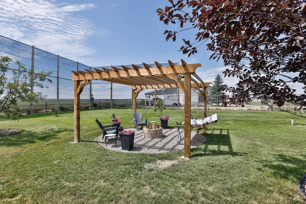 406 Meadow Lark Drive Rural Lethbridge County AB T1J 4R9