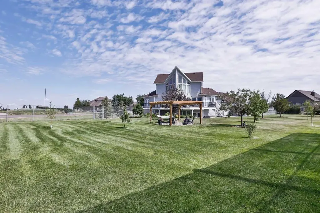 406 Meadow Lark Drive Rural Lethbridge County AB T1J 4R9