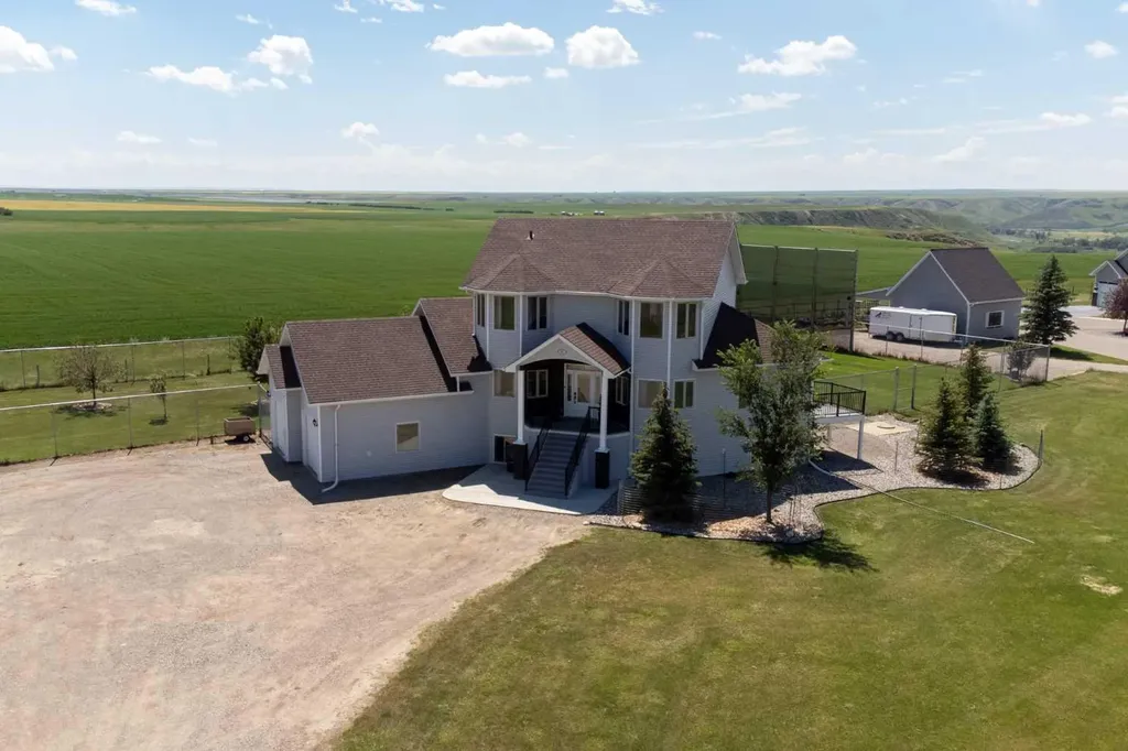 406 Meadow Lark Drive Rural Lethbridge County AB T1J 4R9