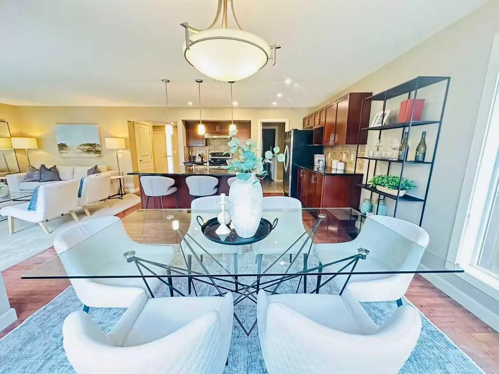 29 Everhollow Rise SW Calgary AB T2Y 5H2