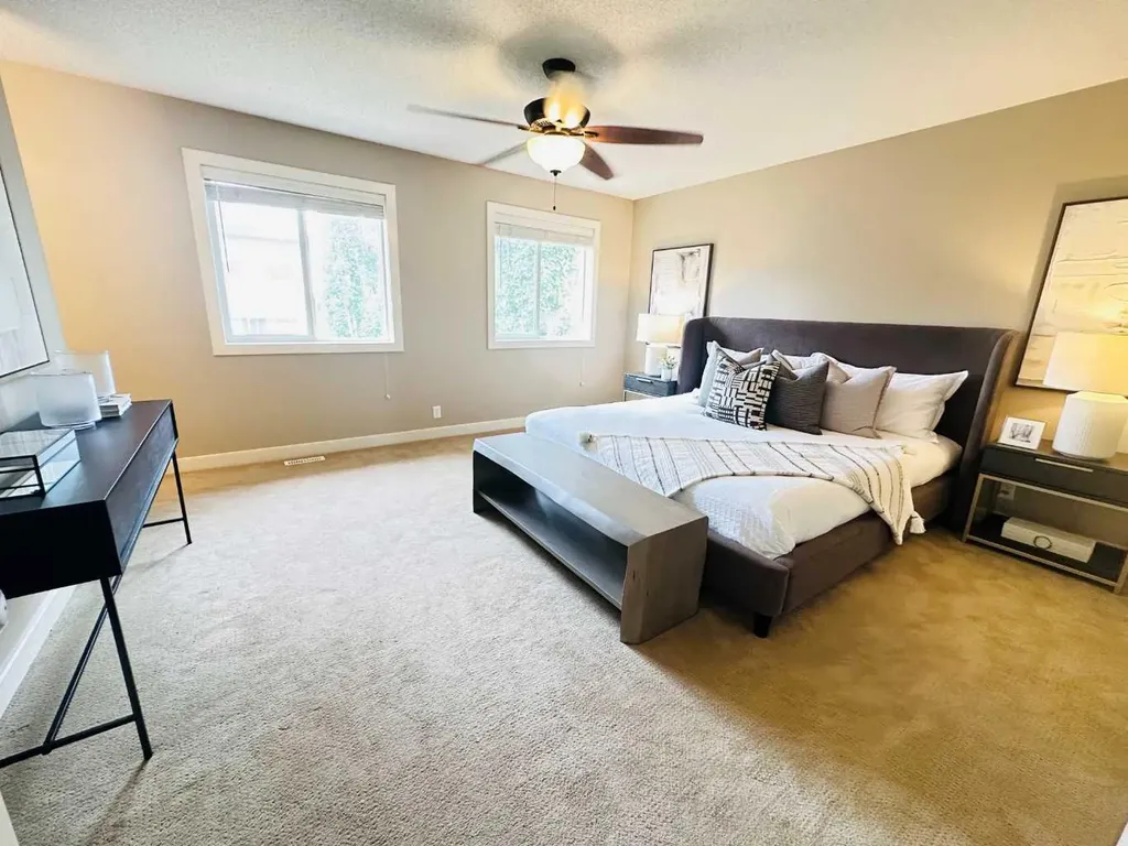 29 Everhollow Rise SW Calgary AB T2Y 5H2