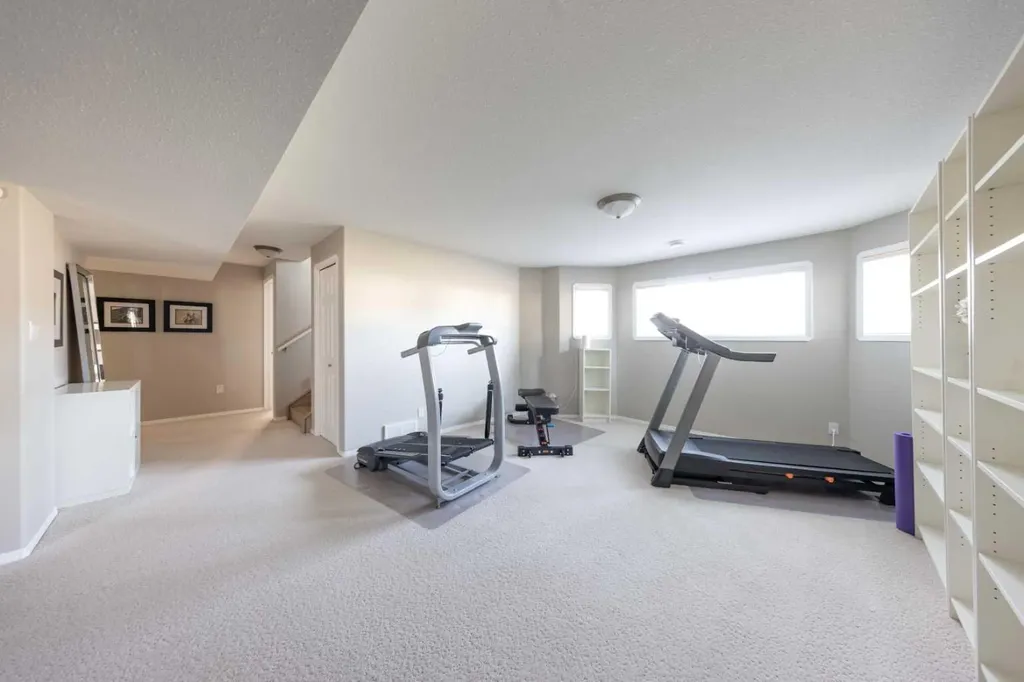 6116 21 Street Lloydminster AB T9V3J9