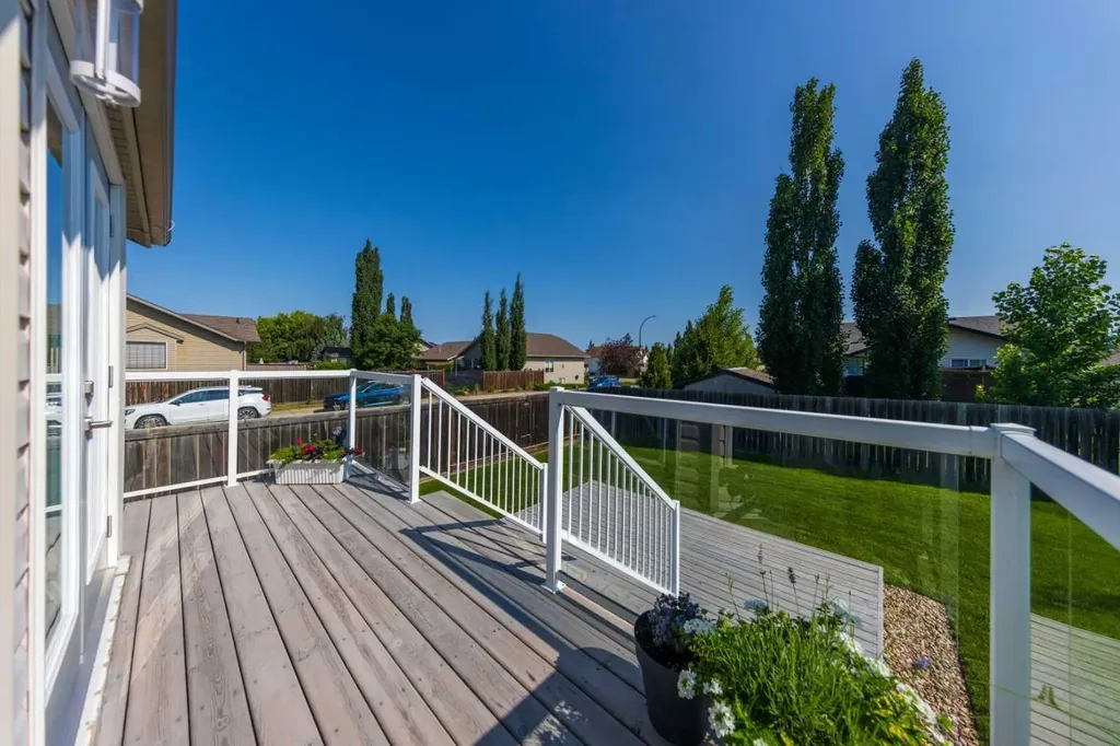 6116 21 Street Lloydminster AB T9V3J9