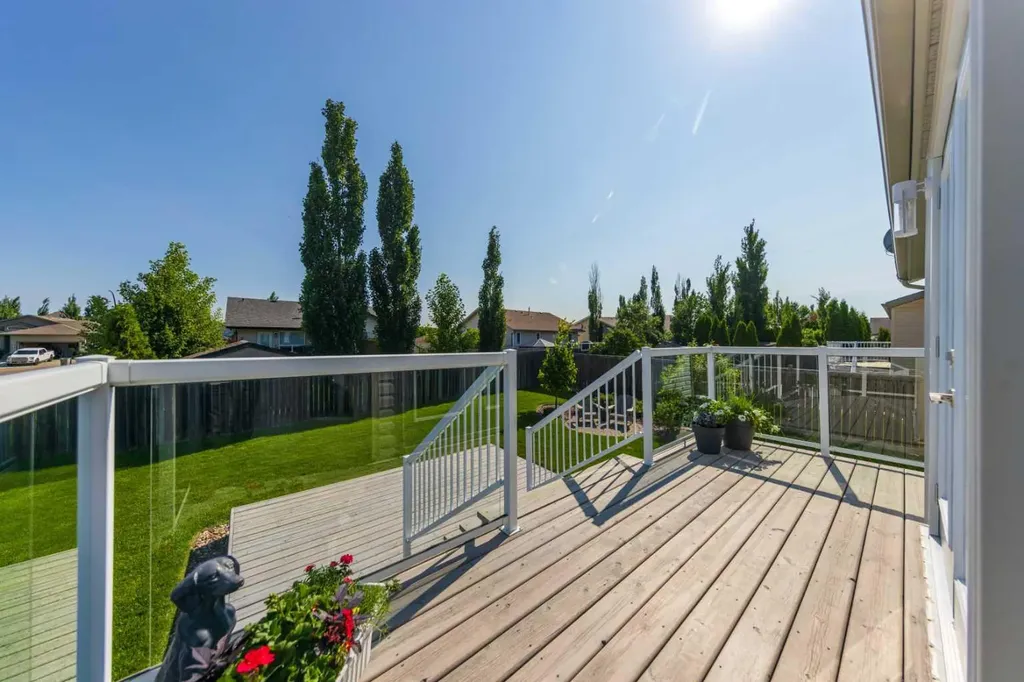 6116 21 Street Lloydminster AB T9V3J9