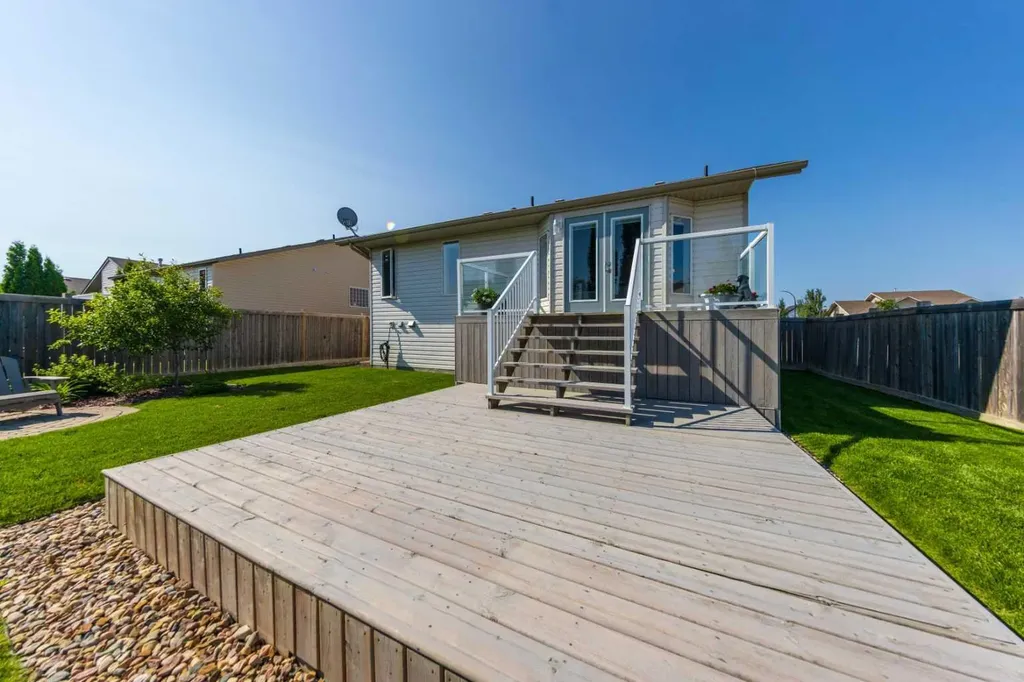 6116 21 Street Lloydminster AB T9V3J9
