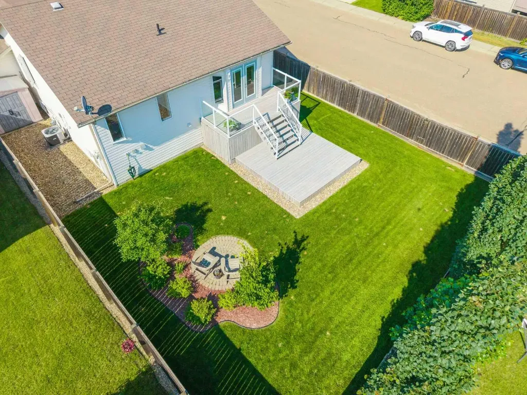 6116 21 Street Lloydminster AB T9V3J9