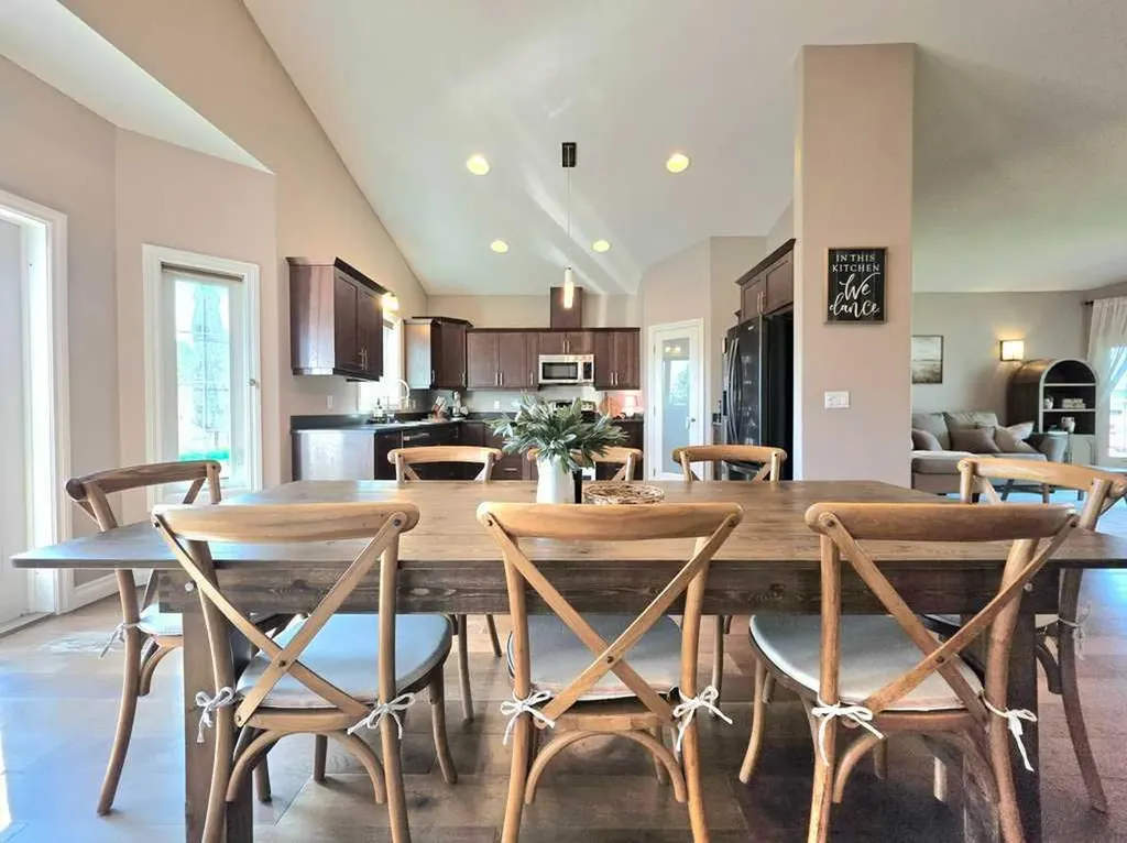 409 13 Street SE Slave Lake AB T0G 2A3